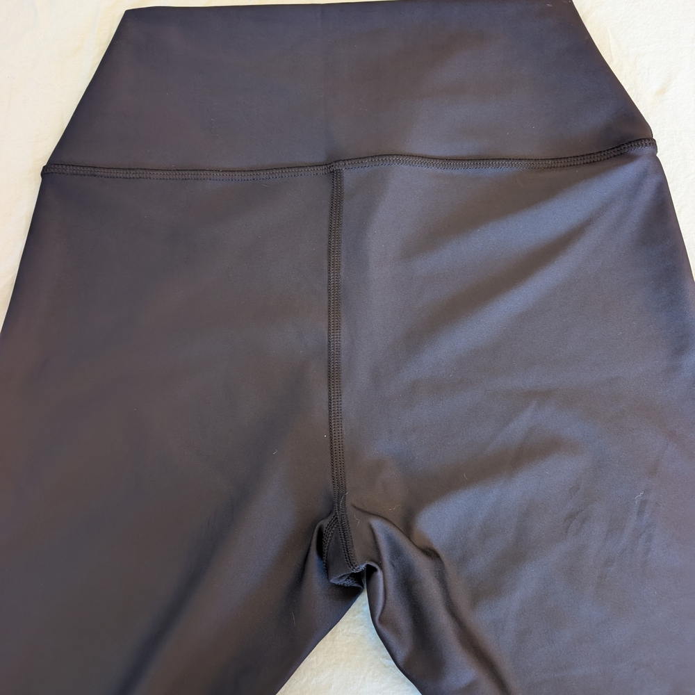 Never Worn Alo High Waist Airlift Leggings Size Large Black - Picture 4 of 4